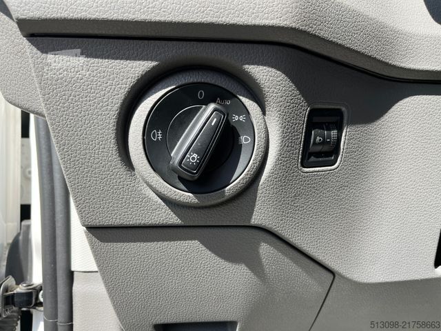 Dėžinis furgonas VOLKSWAGEN CRAFTER 2.0TDI XXXL KOFFER RAMPE KAMERA 177 PS