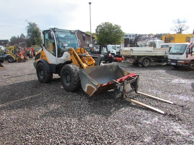 Radlader LIEBHERR L 506 Radlader 49.750 EUR
