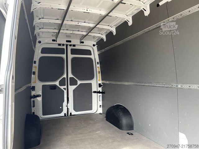 Fourgon surélevé VOLKSWAGEN Crafter Kasten 35 L4H3 NAVI KAMERA KLIMA DAB MFL