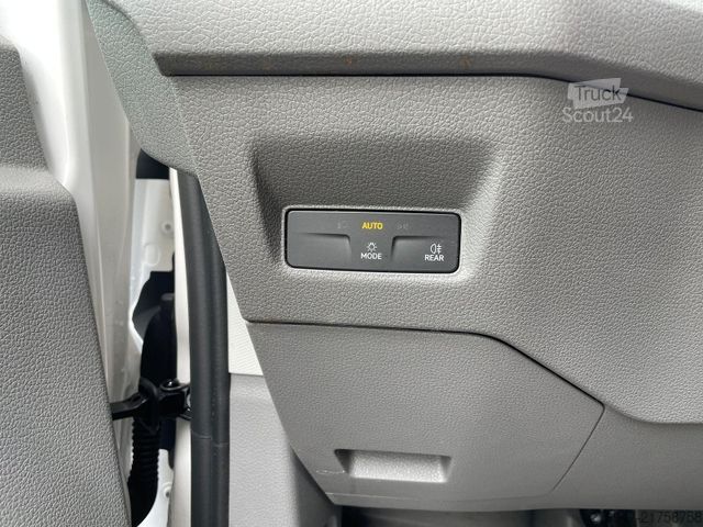 Komercijalno vozilo sa visokim krovom VOLKSWAGEN Crafter Kasten 35 L4H3 NAVI KAMERA KLIMA DAB MFL