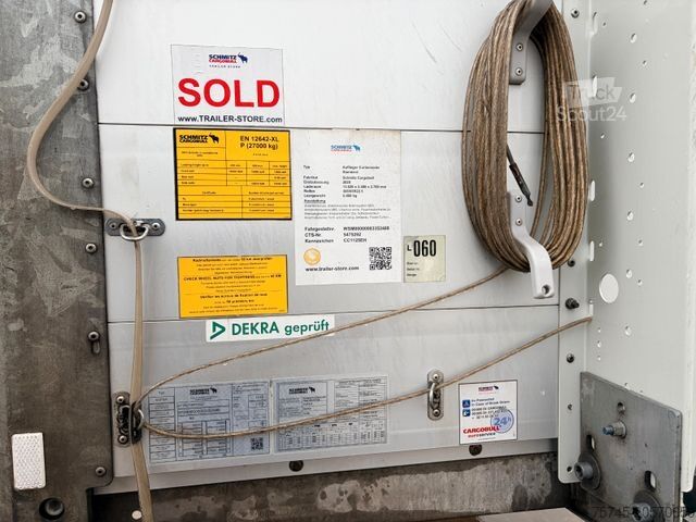 Auflieger mit Pritsche & Plane SCHMITZ CARGOBULL SCB S3T * POWER CURTAIN * LIFT ACHSE