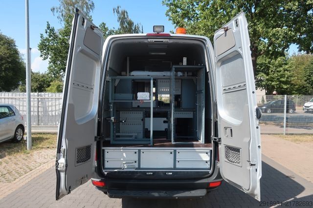 Kombi z visokim stropom VOLKSWAGEN Crafter 1. Hand / SHZ / PDC / FN: 86
