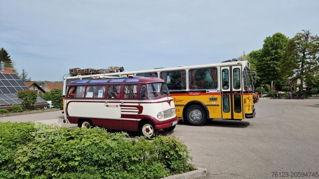 Minibús MERCEDES-BENZ Vorgänger Sprinter O 319 Samba mit Faltdach AC