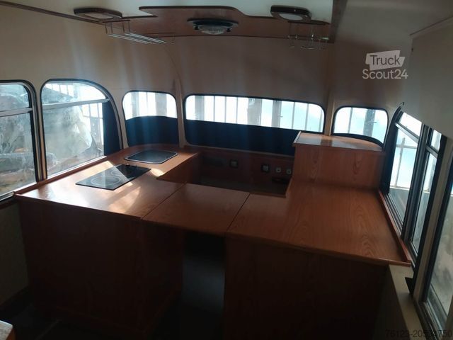 Lakókocsi Kässbohrer PA 4