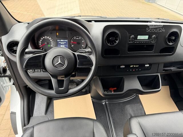 Skříňová dodávka MERCEDES-BENZ Sprinter 315CDI Koffer 3,5t Ladebordwand XL-Hoch
