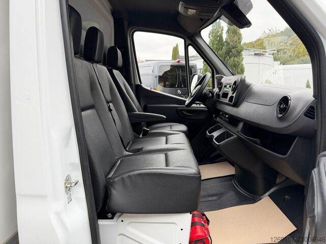 Skříňová dodávka MERCEDES-BENZ Sprinter 315CDI Koffer 3,5t Ladebordwand XL-Hoch