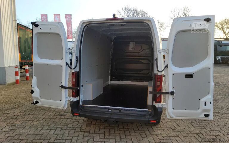 Tovornjak z zabojnikom Renault Master 150.35  EURO 6  L2H2 GESLOTEN WIT - V-63...
