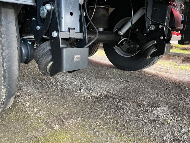 Tippsemitrailer WIELTON 55m3 Alu-Kastenmulde Kombitür NEU