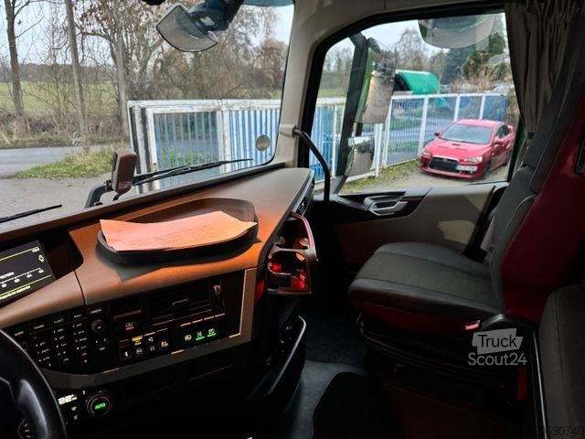 Tung lastbil VOLVO FH 500 3 Achser 6x2  18 stück Vorhanden GGVS