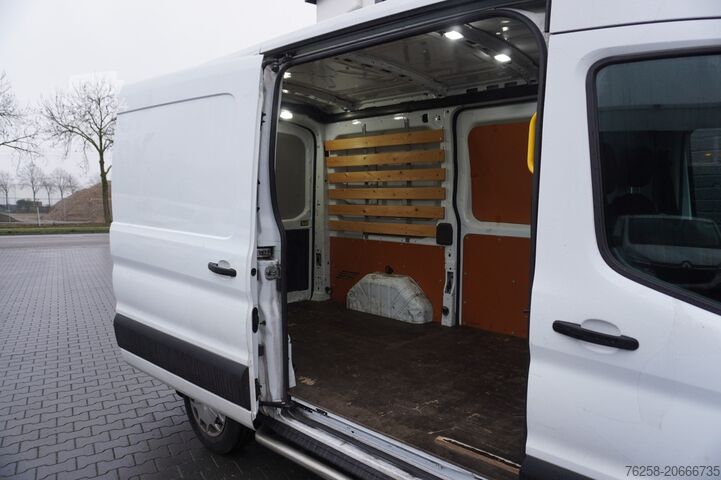 Fourgonnette Ford Transit 2.0 TDCI L2H2 EURO 6 - Airco - Cruise -...