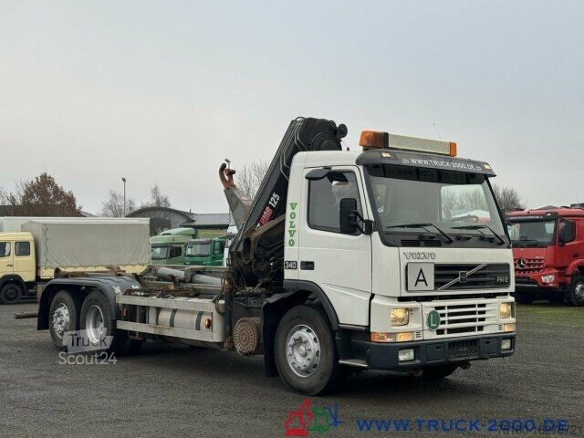 Roll-off kiper kamion Volvo 340 HIAB Kran 11,9m=790kg 5+6 Steuerkreis Klima
