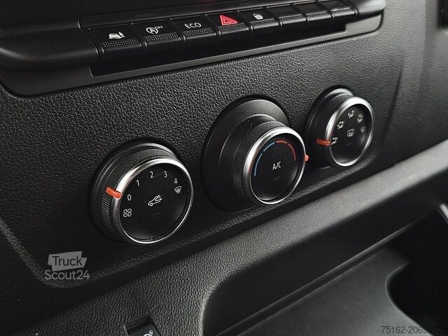 Suitcase RENAULT MASTER 2.3 Bakwagen Laadklep!