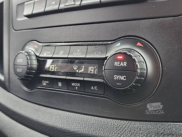 Пассажирский транспорт MERCEDES-BENZ VITO 114 TOURER XL AUT. 8 PL.