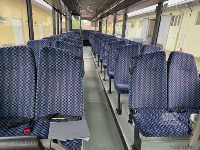 Şehirlerarası otobüs SETRA S315 Überland 53+49+1, großer Gepäckraum