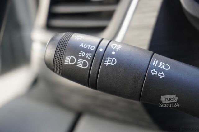  Renault Trafic 2.0 Blue dCi 130PK - Airco - Navi - Crui...