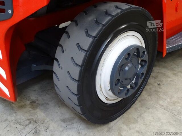 Front loader forklift Kalmar DCE120-6 - Empty Containers Handler