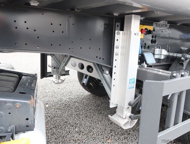 Naczepa wywrotka Schmitz SKI 24 27,2m³ Alu Kasten Kunstoffboden Alcoa neu