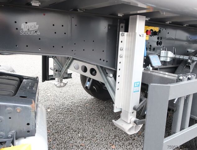 Naczepa wywrotka Schmitz SKI 24 27,2m³ Alu Kasten Kunstoffboden Alcoa neu