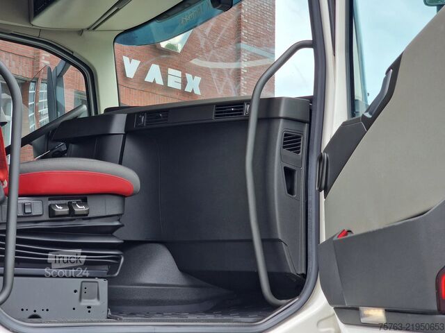 Standart-SZM Volvo FH 13.500 6x2/4 Low roof - MA chassis - PTO/Hyd...
