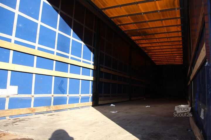 Bīdāmie tentiņi Krone SD Sliding Curtains/Roof - Drum Brakes - APK 11...