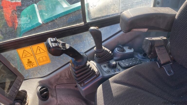 Pelle midi 7t - 12t Eurocomach Es 85 Zt with 3 buckets