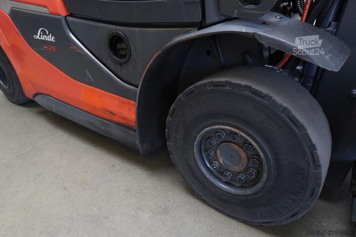 Heftruck Linde H 25 D 1202