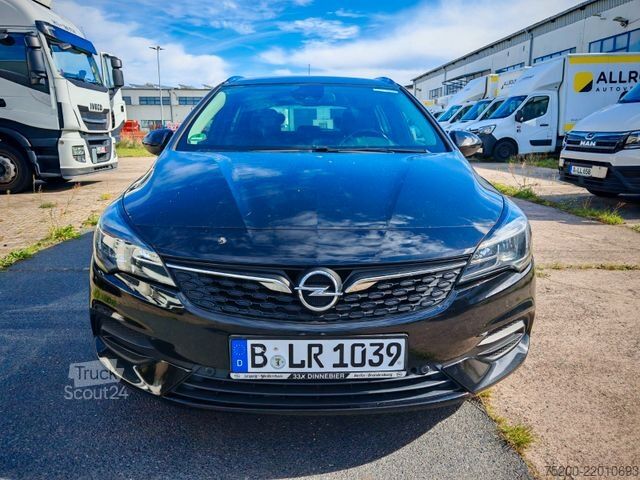 Minibús OPEL Astra 1.4 Turbo Sports Tourer/LED/Kamera/Klima
