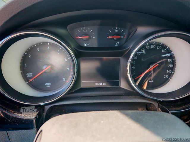 Minibús OPEL Astra 1.4 Turbo Sports Tourer/LED/Kamera/Klima
