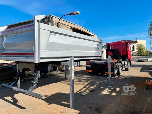 Стандартен влекач Tatra PHOENIX T530,6X6,RETARDER,SZM/KIPPER-UNIVE