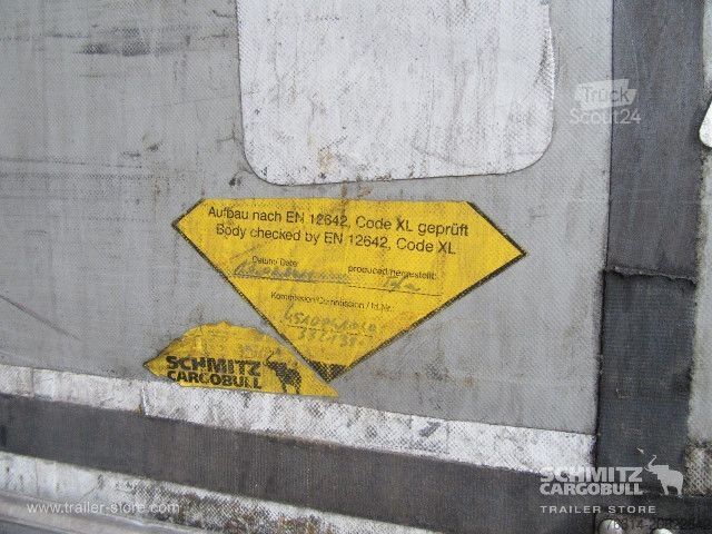 Semi-remorque bâchée Schmitz Cargobull Curtainsider Mega Getränke