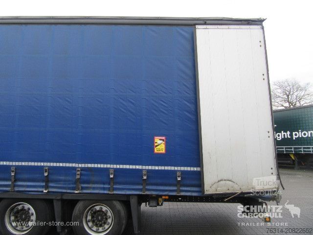 Semi-remorque bâchée Schmitz Cargobull Curtainsider Mega Getränke