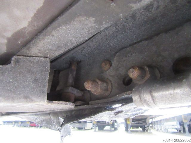 Semi-remorque bâchée Schmitz Cargobull Curtainsider Mega Getränke