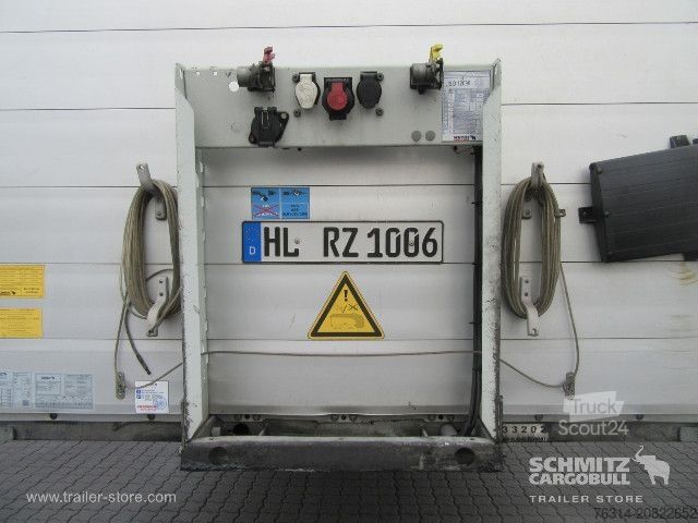 Semi-remorque bâchée Schmitz Cargobull Curtainsider Mega Getränke