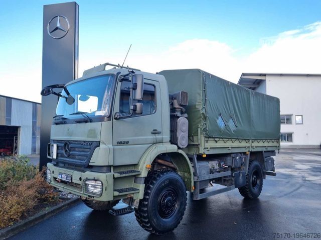 Plattewagen met zeil MERCEDES-BENZ Axor 1829 A 4x4 Pritsche/Plane 10 Stück