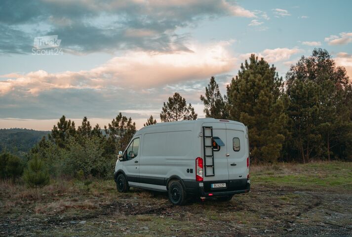 Camper van Ford Transit