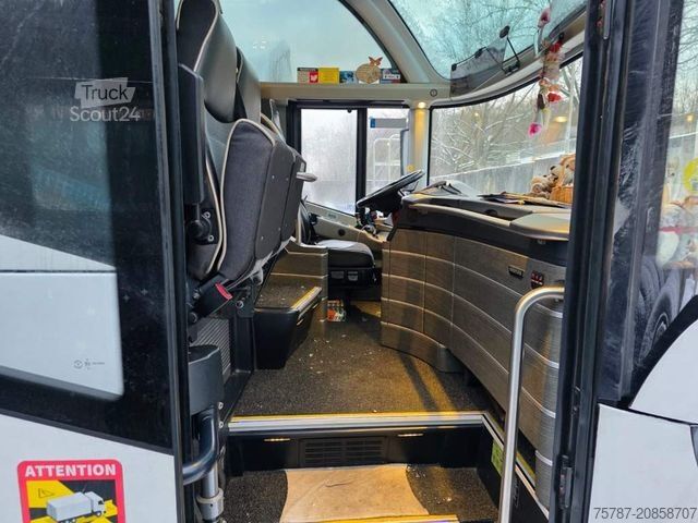 Tilausajobussi NEOPLAN Cityliner L 63+2+1,neues AT Getriebe,ZF Intarder