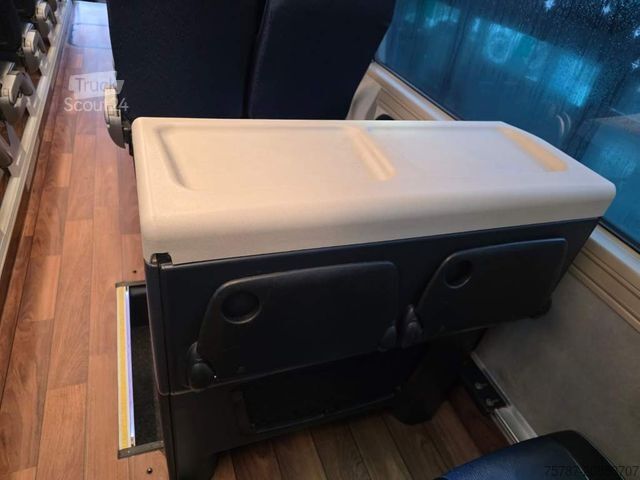 Tilausajobussi NEOPLAN Cityliner L 63+2+1,neues AT Getriebe,ZF Intarder