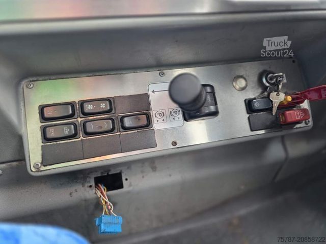 Autobus urbain MERCEDES-BENZ O530 NF,Linie, Klima, Standheizung, 31+57+1, EEV