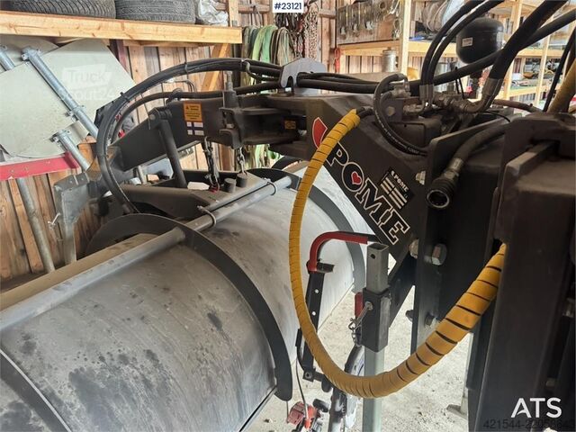 Rakennuskone Pome AH270 kost