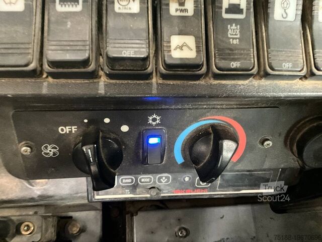 Midi-Pelle Takeuchi TB 280 FR