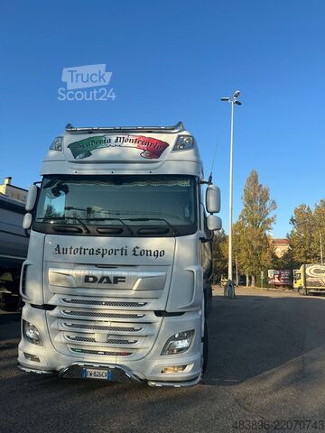 Traktor Daf XF 530 FT