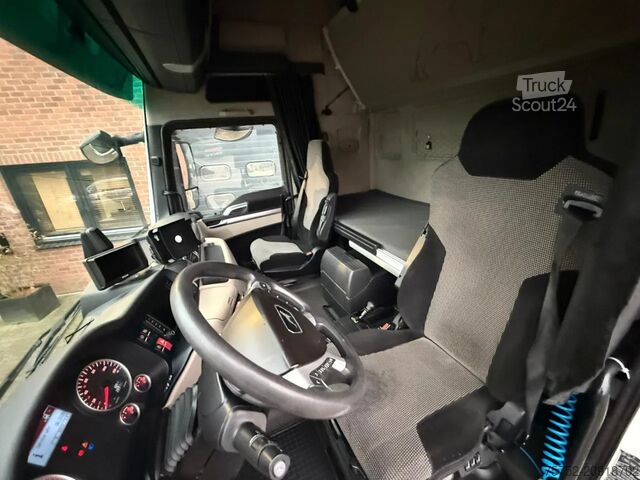 Zvezek SZM MAN TGX 18.420 XXL Lowdeck Standairco 2x tank 626.0...