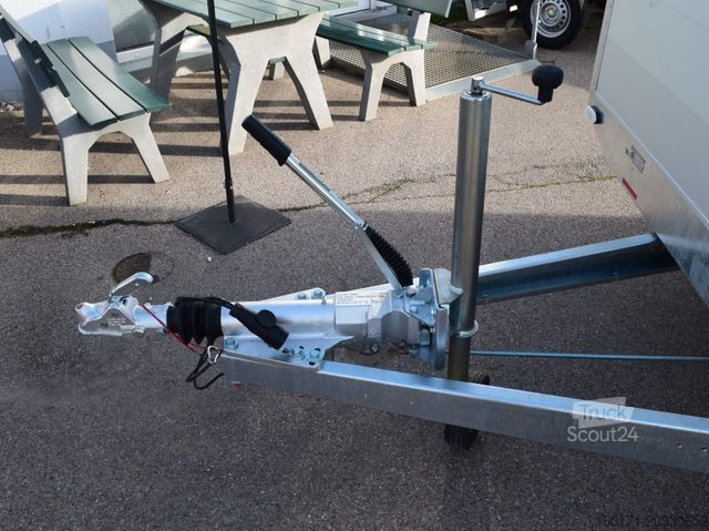 Pferdeanhänger VEZEKO Viehanhänger VT 3500 39