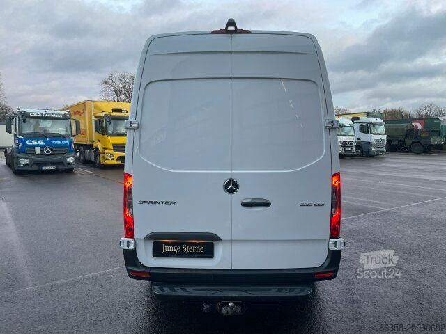 Skåpbil MERCEDES-BENZ Sprinter 316 CDI KA L2H2 Klima MBUX Kamera AHK