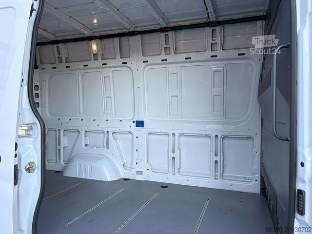 Furgone MERCEDES-BENZ Sprinter 315 CDI KA PRO L2H2 Navi AHK Standhzg.