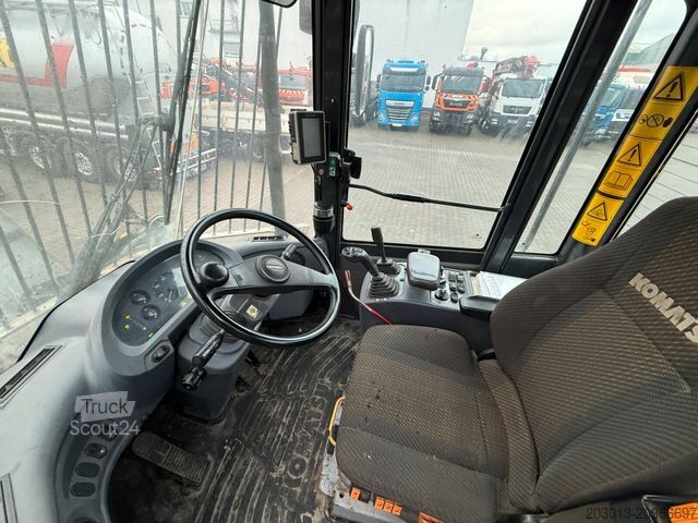 Ratinis krautuvas KOMATSU WA 250-6 Radlader 13,9 Ton - 11435 H - 4m³