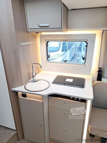 Pusiau integruotas kemperis CARADO pro+ T 457 *Hubbett*SAT*TV*