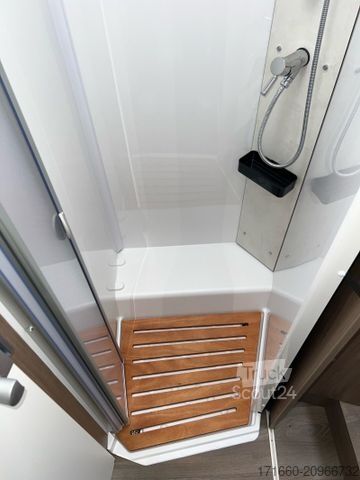 Pusiau integruotas kemperis CARADO pro+ T 457 *Hubbett*SAT*TV*