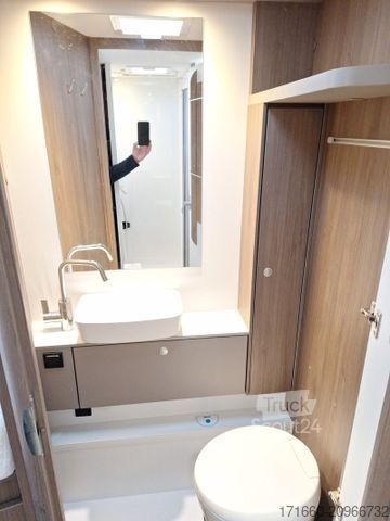 Pusiau integruotas kemperis CARADO pro+ T 457 *Hubbett*SAT*TV*