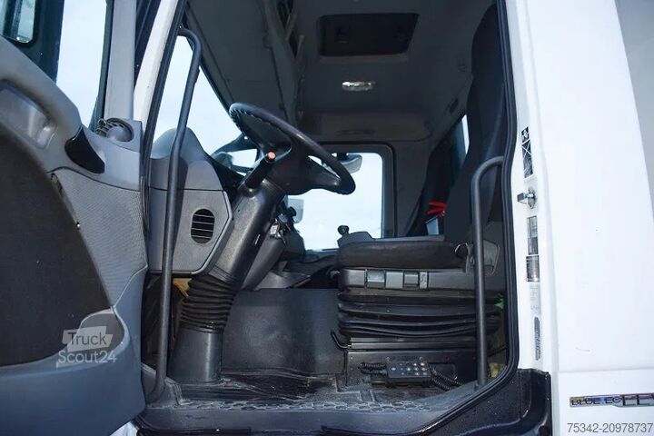 Bâche coulissante Mercedes-Benz Actros 2636